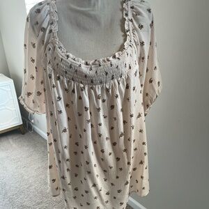 2for$10!Torrid Peasant Top with flower detail.
